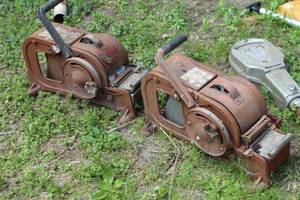 lot 475 image: Lot of (2) Vintage Better Packages Inc Tapeshooter Model 100 Packing Tape Dispensers