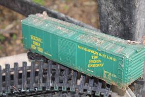 lot 481 image: Vintage Toy Train Cars and Track