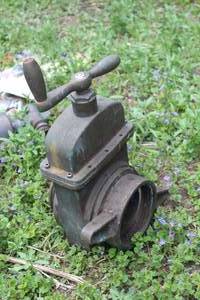 lot 483 image: Vintage Shut-Off Valve