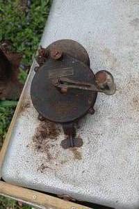 lot 488 image: Vintage Lakeside Foundry Grinder