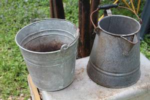 lot 489 image: Vintage Coffee Pot with Metal Pail