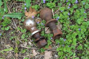 lot 493 image: Lot of (2) 2 Hitch Balls