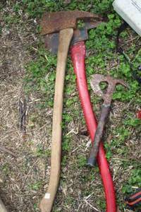 lot 508 image: Lot of (3) Axes