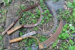 lot 509 image: Lot of (4) Vintage Hand Tools