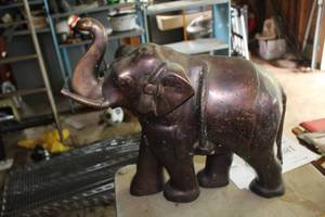 lot 190 image: Elephant Statue
