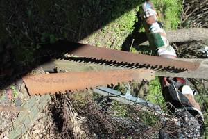 lot 215 image: Lot of (2) Vintage Wood Saw Blades