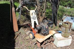 lot 216 image: Powerhorse 500 Gas Garden Tiller