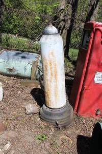 lot 218 image: Air Tank with Stand