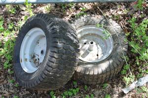 lot 222 image: Lot of (2) Size 20x6.0x10 Lawn Tractor TireWheel