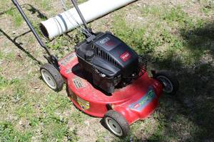lot 256 image: Toro GTS 2 Push Lawn Mower