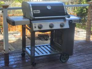 lot 35 image: Weber Genesis II Propane Grill
