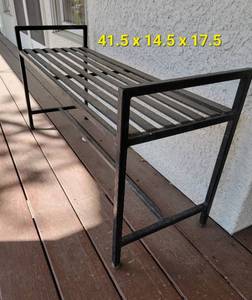 lot 43 image: Iron Entry Bench