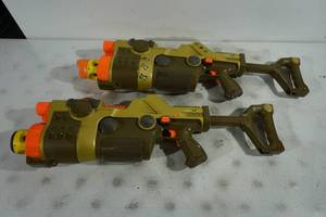 2 RARE Tiger Electronics Lazer Tag Master Blaster Missile Launchers
