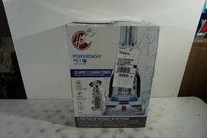 Hoover PowerDash Pet Compact Carpet Cleaner