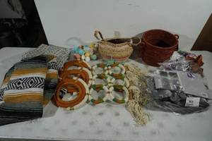 Assorted Dcor - Rugs, Baskets