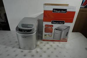 Magic Chef Portable Ice Maker