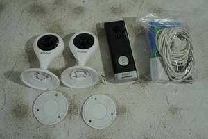 Xodo Security Camera Set - Doorbell, 2 Cameras