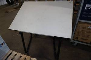 Drafting Table - 41.75 x 29.5 Surface