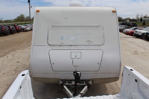 lot 22 image: 2001 Trail-Lite Camper