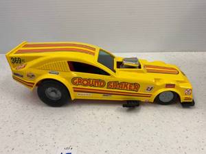 1982 Fisher Price Toys Ground Shaker Pull Back Dragster