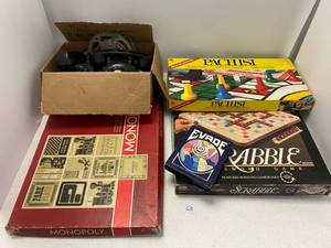 1950s Remco Dialmaster And Vintage Board games