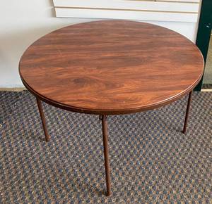 40 Round Folding Table
