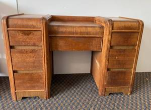 Vintage Vanity Dresser&nbsp