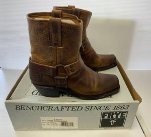 Pair Of Frye Woman Harness 8R Boots Size 8 12  NIB