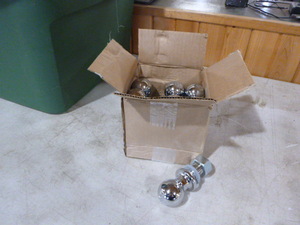 lot 19 image: Case of 1 78 Tow Balls