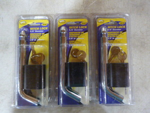 lot 33 image: 3 Valley Hitch Locks