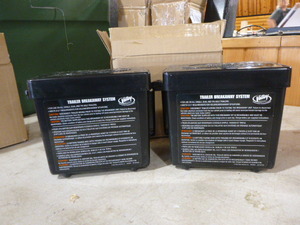 lot 42 image: 2 Valley Trailer Breakaway Cases