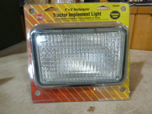 lot 61 image: Peterson Manufacturing Tractor Implement Light