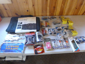 lot 117 image: Automotive Accessories