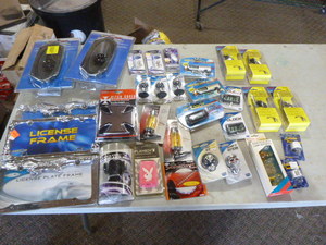 lot 119 image: Automotive Accessories
