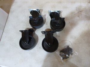 lot 163 image: Set of Casters