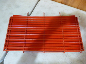 lot 181 image: Red Wire Rack
