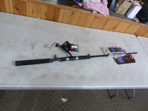 lot 300 image: R2F Saumon Royal Rod and Reel