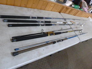 lot 319 image: 5 Fishing Rods