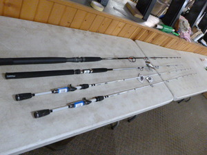 lot 320 image: 4 Fishing Rods