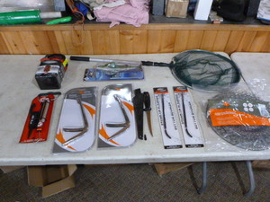 lot 323 image: Fishing Items