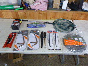 lot 324 image: Fishing Items