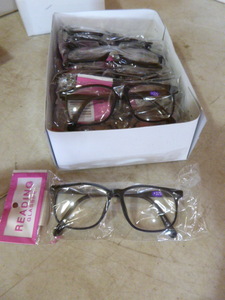 lot 365 image: 1 Dozen Pair of Reading Glasses