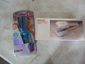 lot 368 image: 2 Curling Irons