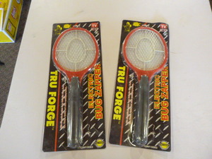 lot 411 image: 2 Tru Forge Electric Bug Zappers
