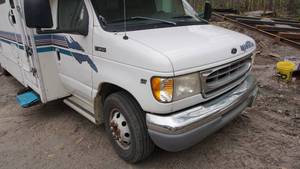 1998 Minnie Winnebago