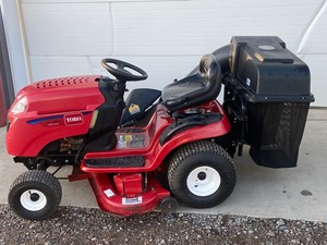 Toro Lawn Tractor