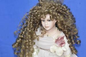 Doll lamp . Lights up under dress