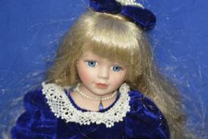 Doll in blue dress no ID