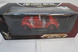 lot 3 image: collector die cast car 1940 BMW 328