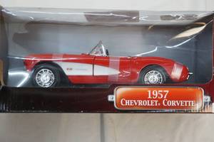 lot 4 image: collector die cast car 1957 Chevrolet Corvette
